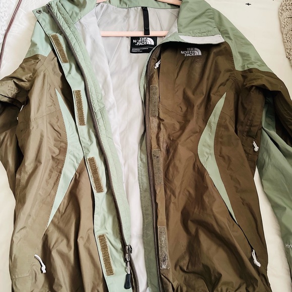 The North Face Jacket - Picture 4 of 15